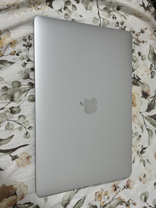 macbook(макбук)М1