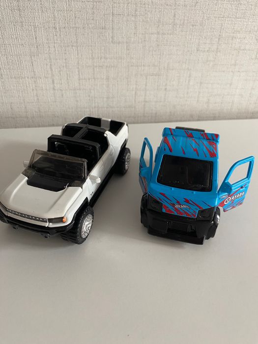 Лот колички Hot Wheels