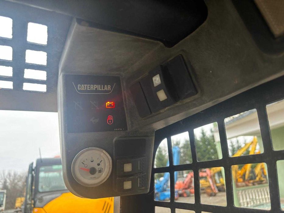 Miniîncărcător pe șenile Caterpillar 247B, 2009