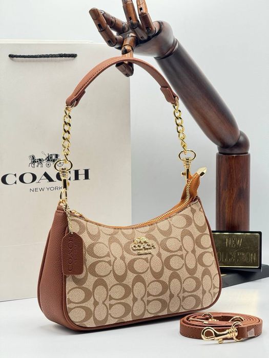 Geanta Coach noua !!! Dimensiuni 23/14 !!!