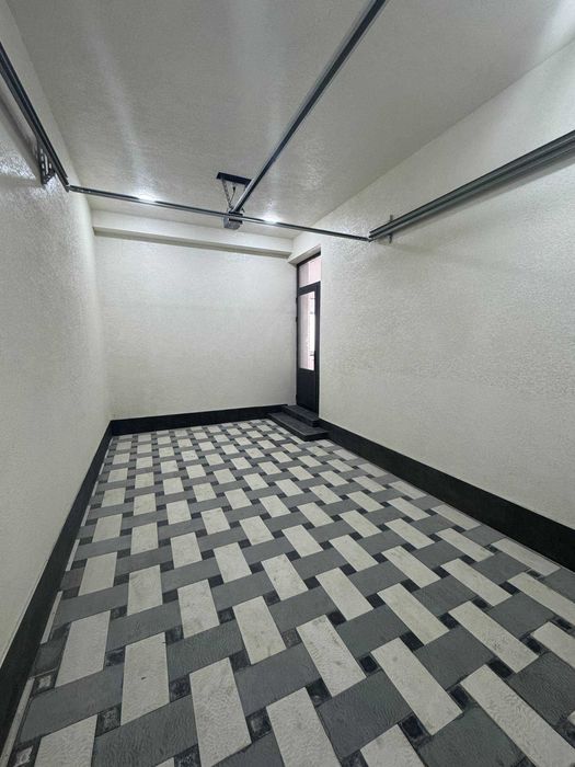 СРОЧНО !! Продается котедж в Яшнабаде 1.0 соток 5 комнат