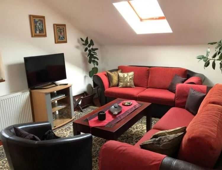 Тристаен апартамент в Центъра