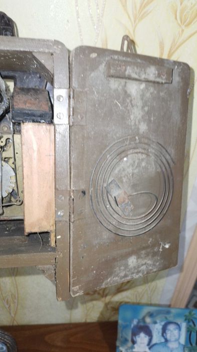 Продам часы маяк с кукушкой. Антиквариат