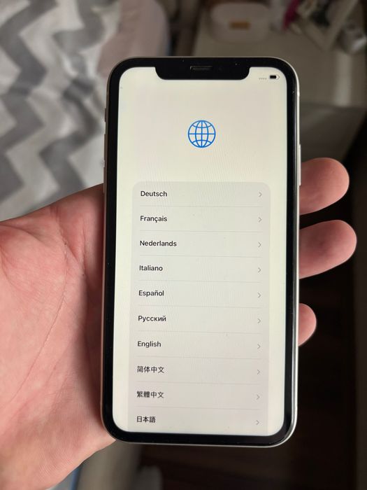 iPhone 11 64 GB — отлично състояние