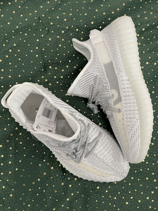 YEEZY 350 V2 Static