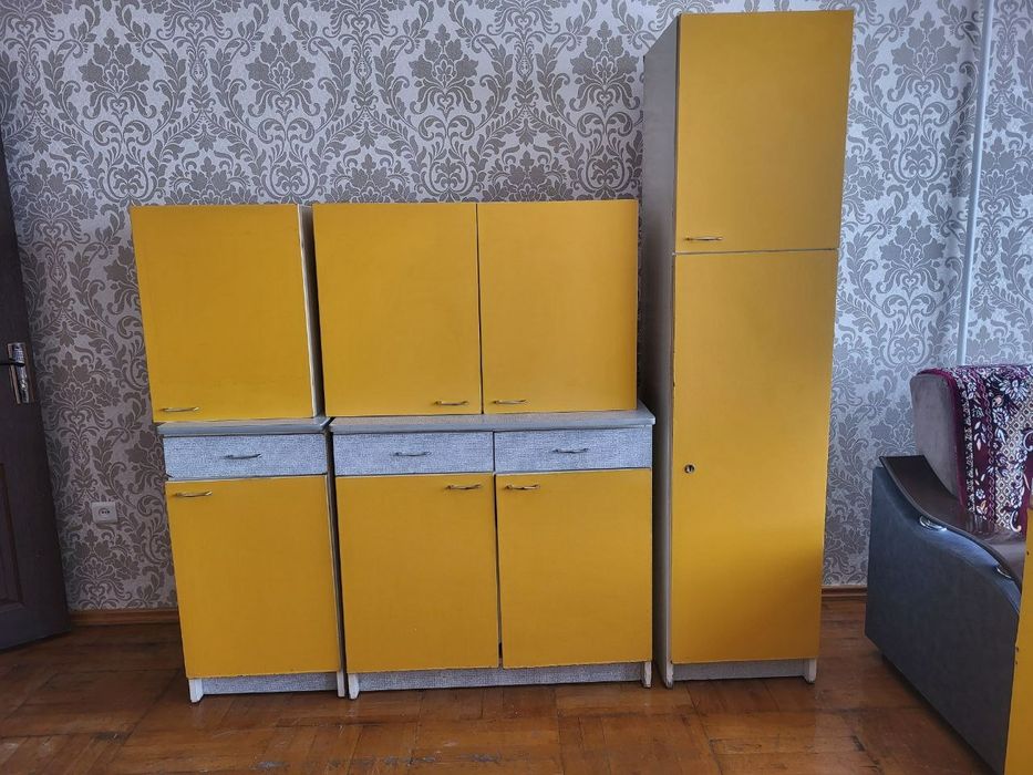Продается кухонный гарнитур