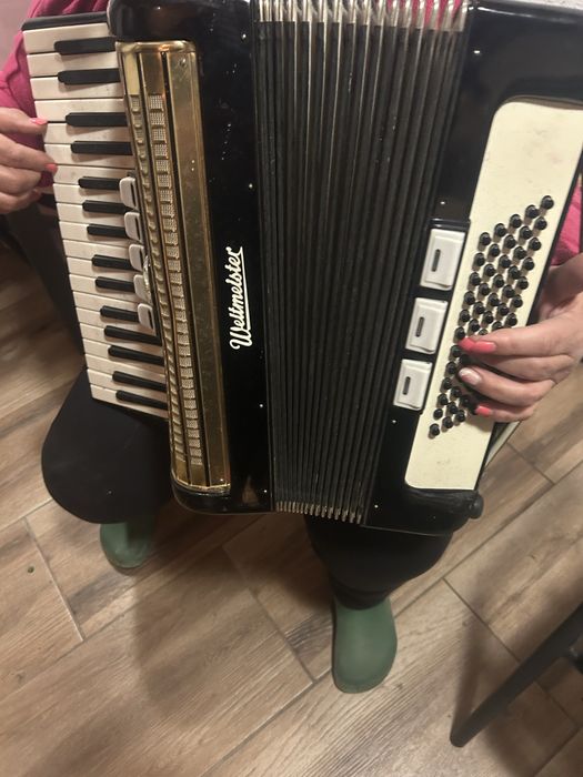 Акордион 60 баса