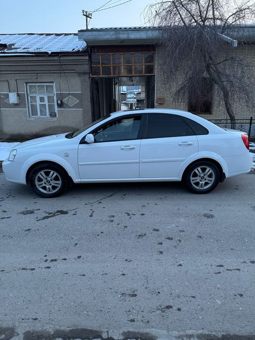 Chevrolet Lasetti 16 aftomat 2013