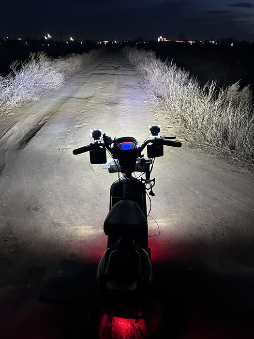 продам электроскутер модель ск8 срочно