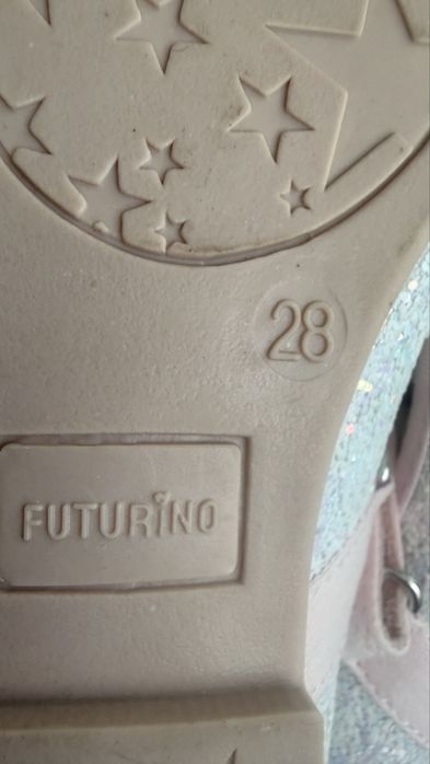 Продам нарядные туфельки р 28