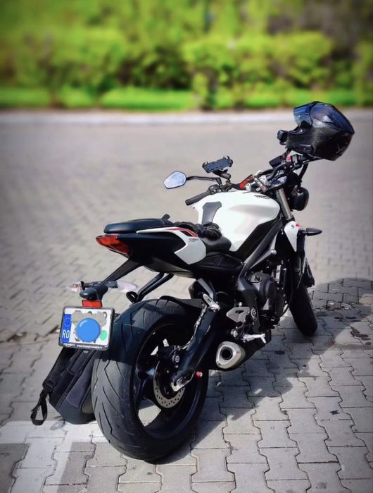 [VAND] Motocicleta Triumph Street Triple S 2021 - 6600 euro