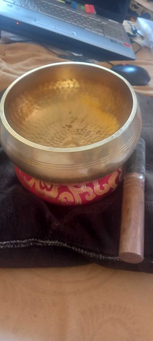 Медена голяма тибетска купа