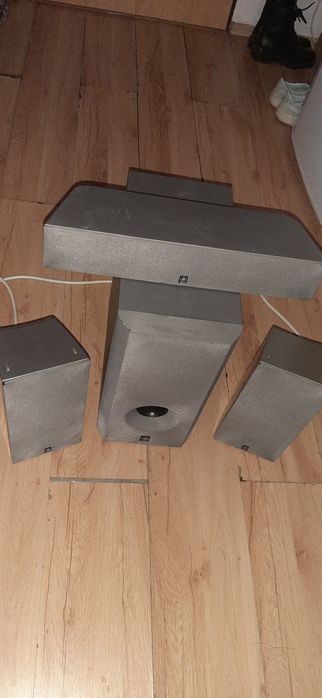 Subwoofer activ si 3 boxe pasive yamaha sistem audio