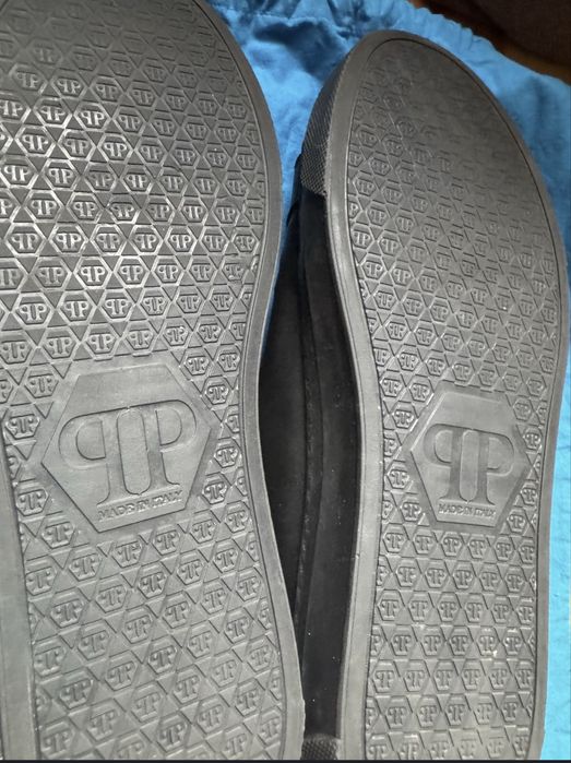 Adidasi Philip Plein purtati o singura data