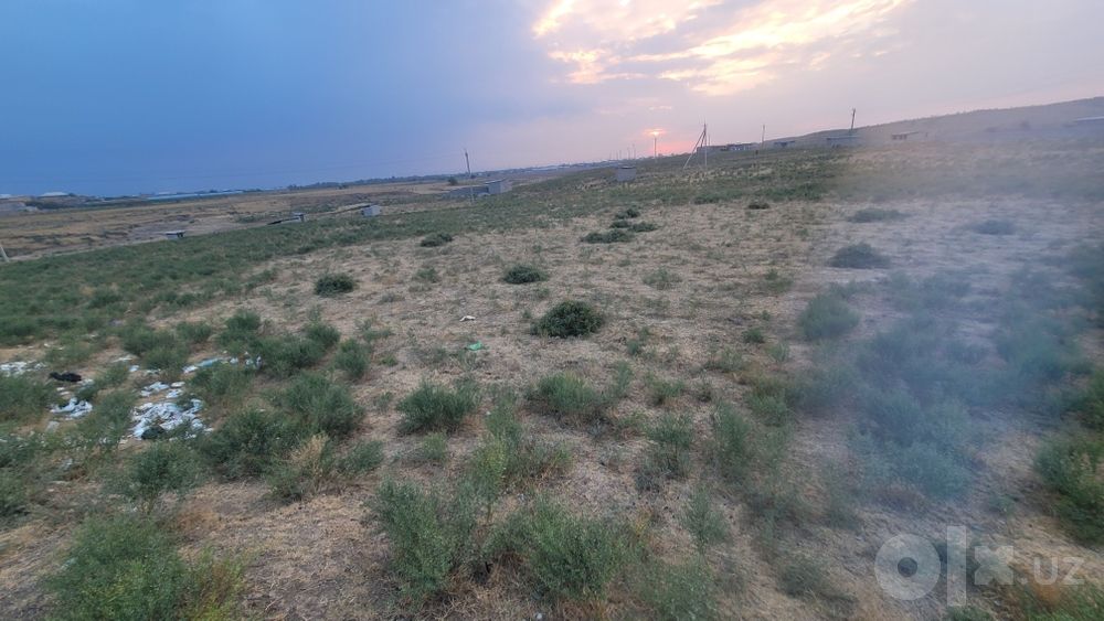 Yer sotiladi narxini kelishamiz yana
