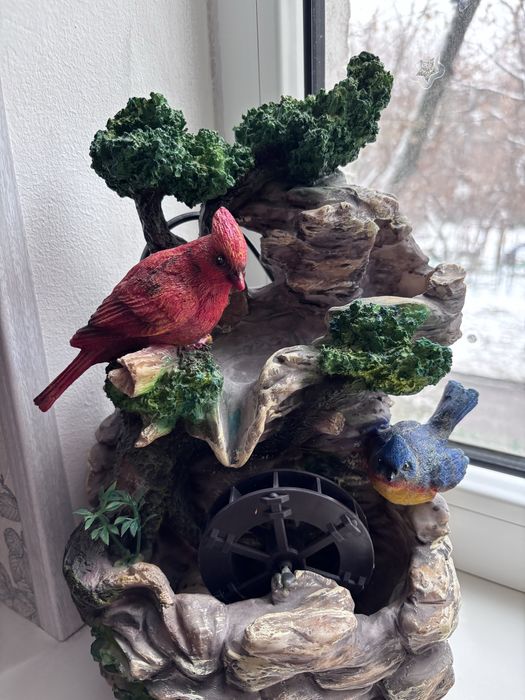 Фонтанчик с птицами