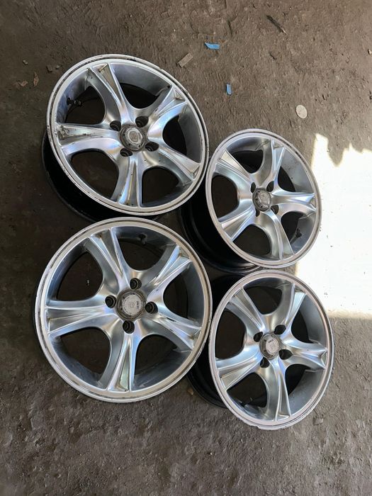 R15 PCD 4 *100 Комплект легкосплавных дисков