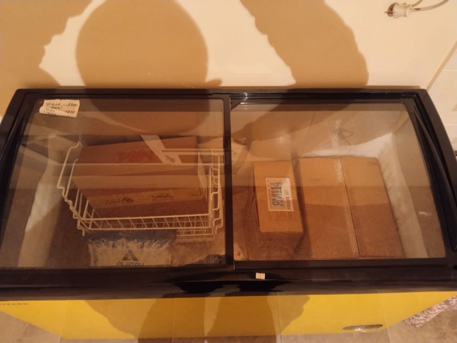 Морозильник витринный