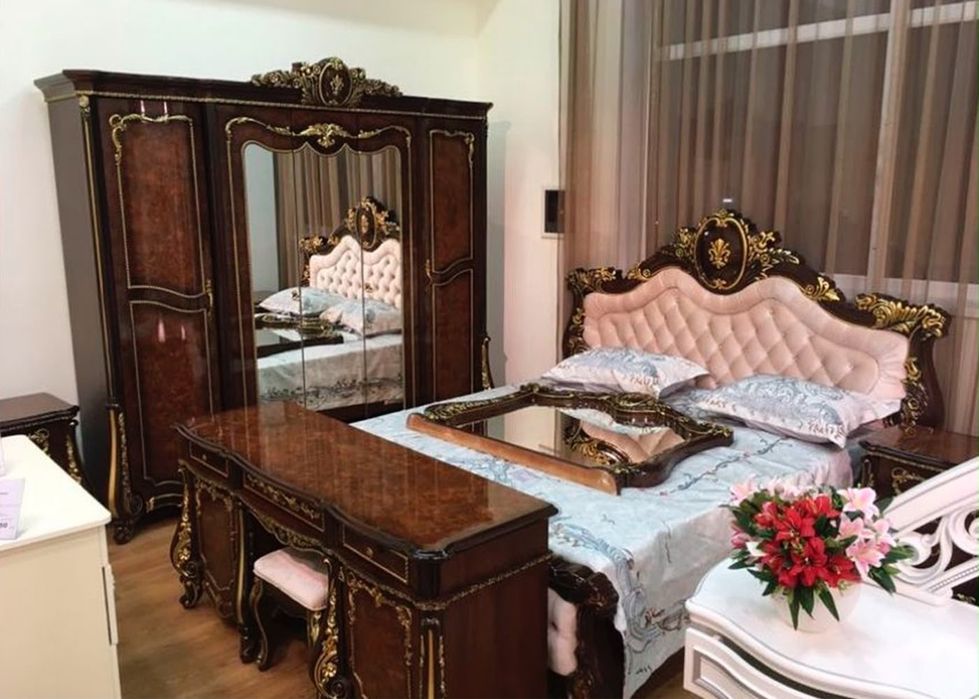 Спальный гарнитур