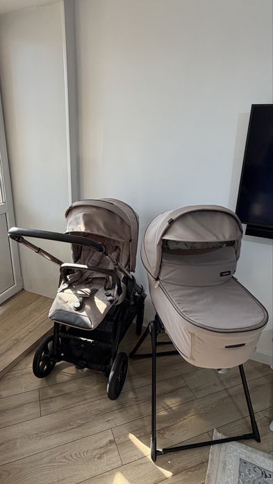 Продам коляску Inglesina APTIKA Италия 200