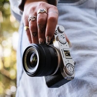 Продам Fujifilm X-M5 kit (XC 15-45mm f/3.5-5.6 OIS PZ) Silver