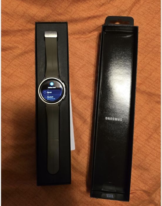 Vand Watch 5 Pro eSim 44 mm cumparat de nou cu factura