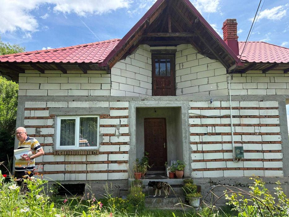 Casa si teren Vernesti
