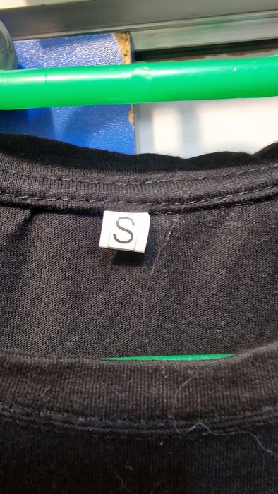 Rochiei Karl Lagerfeld.