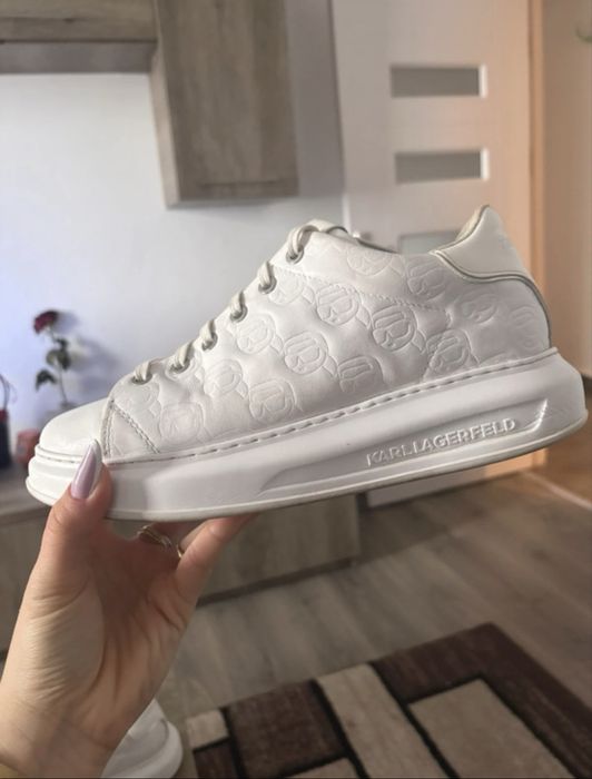Adidasi Karl Lagerfeld