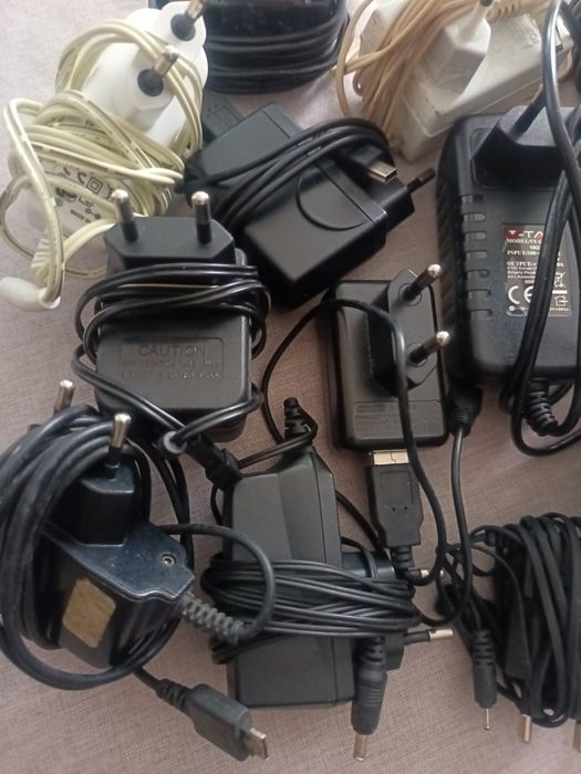 Зарядни устройства