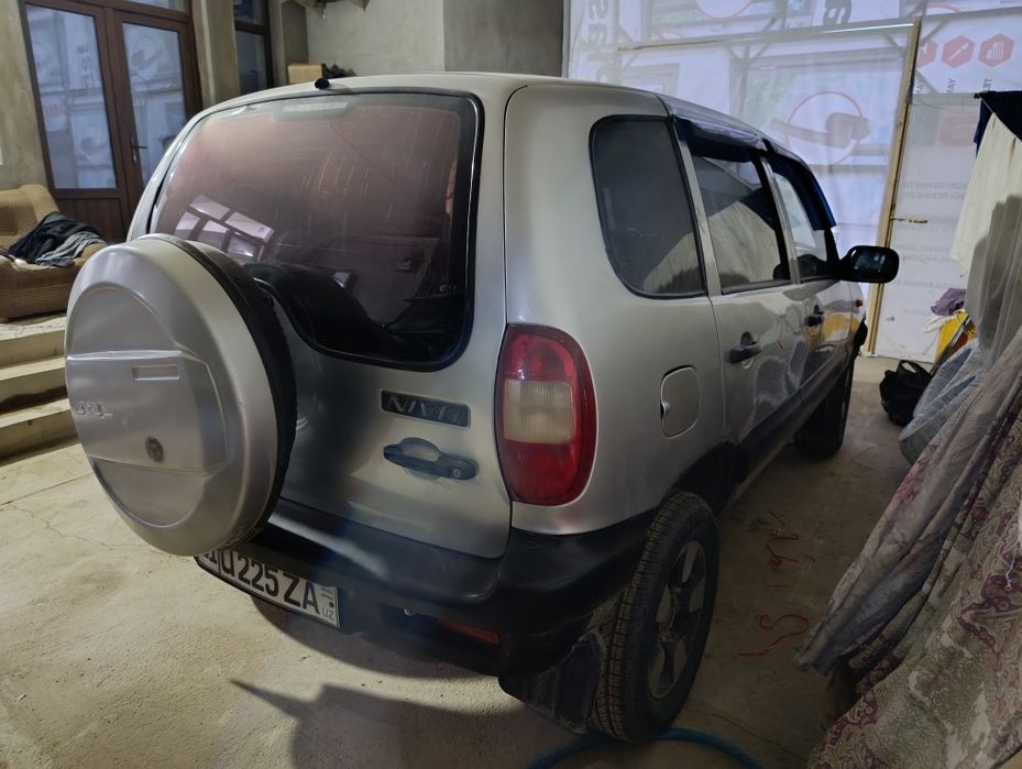 Chevrolet niva sotiladi