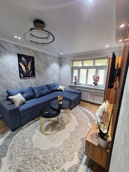 Продается квартира Чиланзар 2 кв 1 комн евро