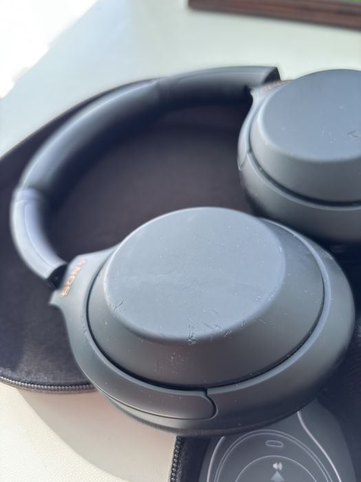 Наушники Sony WH-1000XM4