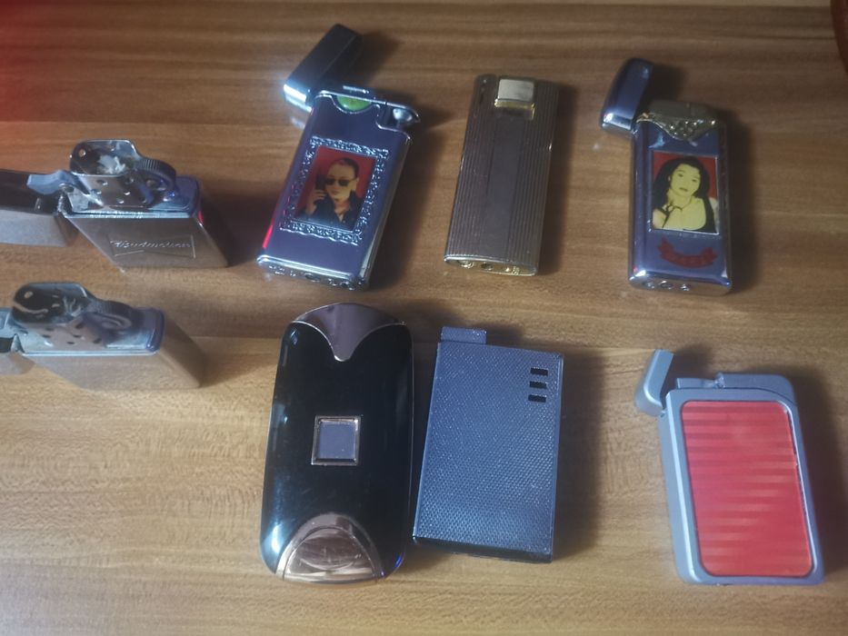 Lot brichete de colecție!