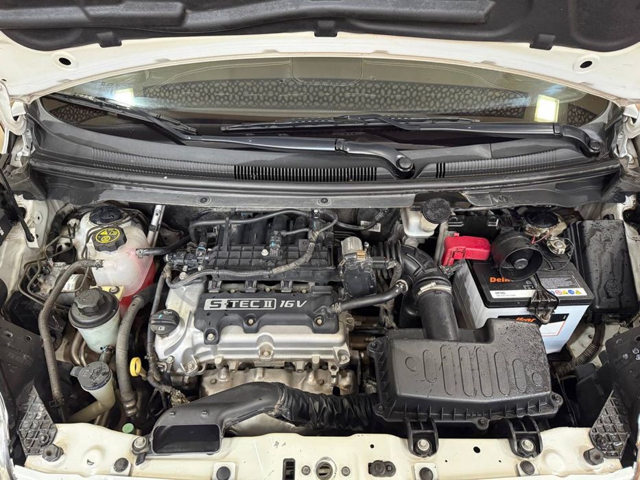 Spark Sotiladi 2015 yil Kraska Top Tozza