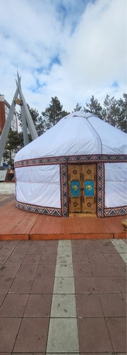 Юрта (новая, выстовочная)