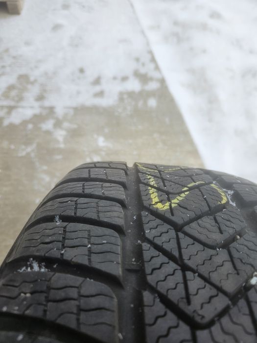 Cauciucuri iarna Pirelli Sottozero 3  -  225/40/18