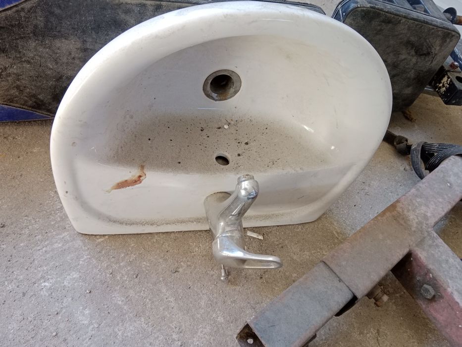 Продам умывальник