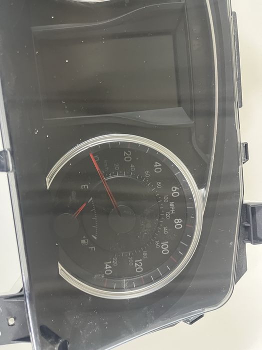 Продам щиток приборов от Camry 55