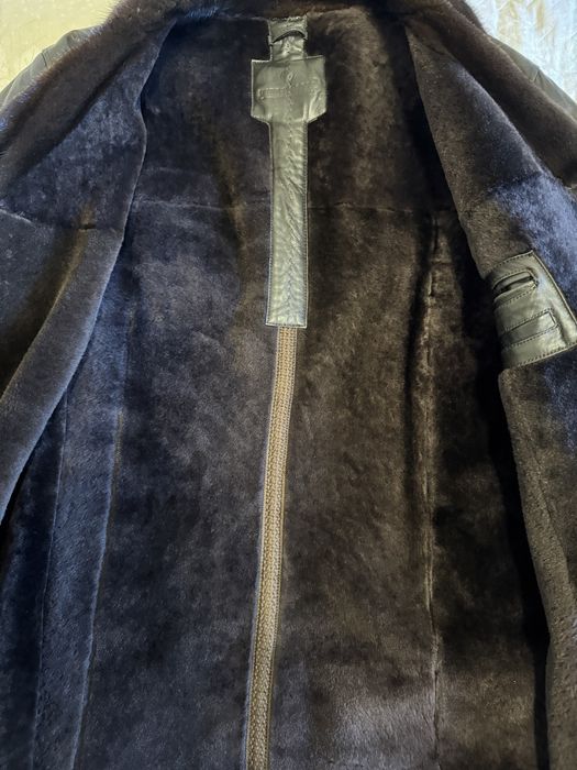 Продаю мужскую дублёнку\куртка из натурального меха. Воротник Норка