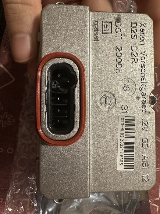 Чисто нови баласти за фарове 5DV00829000 w211