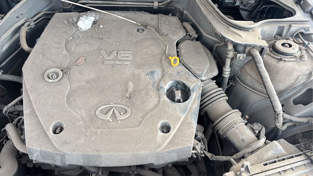 Infinity FX35 разбор