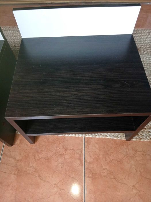 2 noptiere pat ca noi