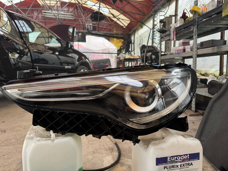 Фар за Alfa Romeo