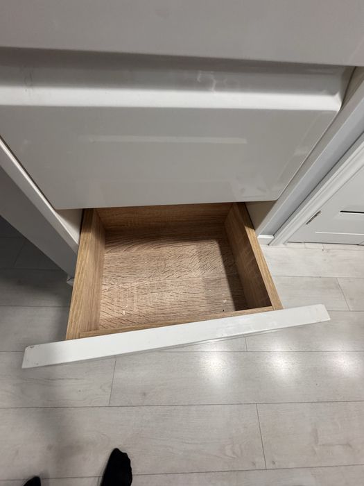 Шкаф для ванной комнаты