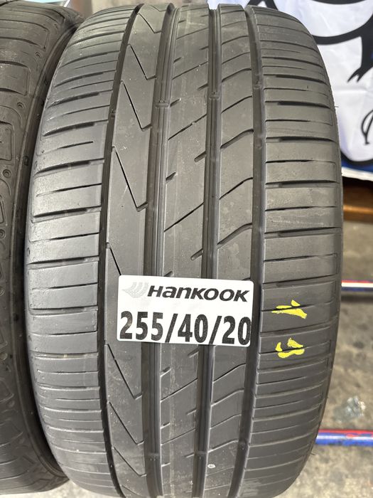 255/40/20 Hankook