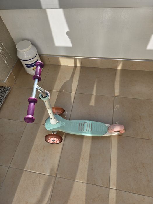 Детска тротинетка с 3 колела B1 500, бяло/светлозелено