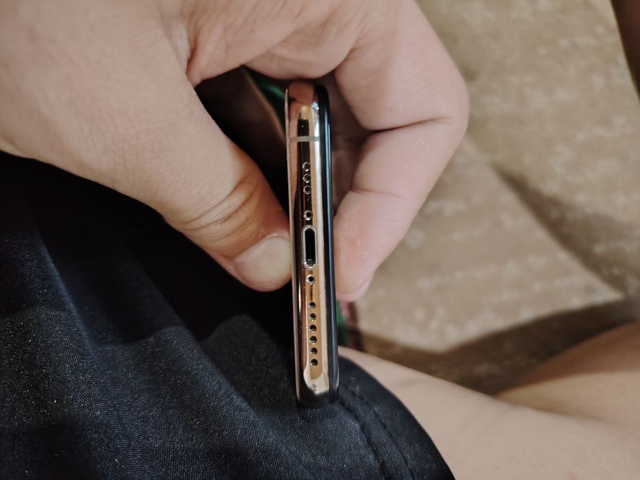 Apple iPhone xs 256/81