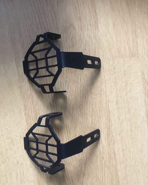 Proiectoare moto universale