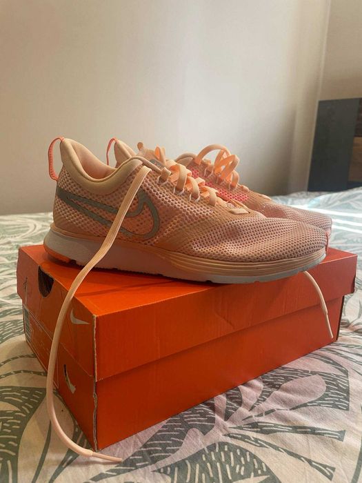 Nike Дамски маратонки